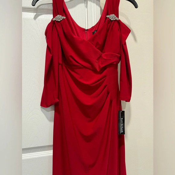R&M Richards Floor Length Column Style Evening Gown in red   Sz :6 - Picture 7 of 10